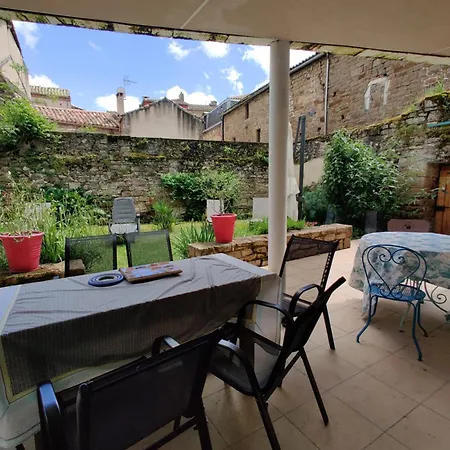 Tatil Evi Le Refuge De La Treille Monesties