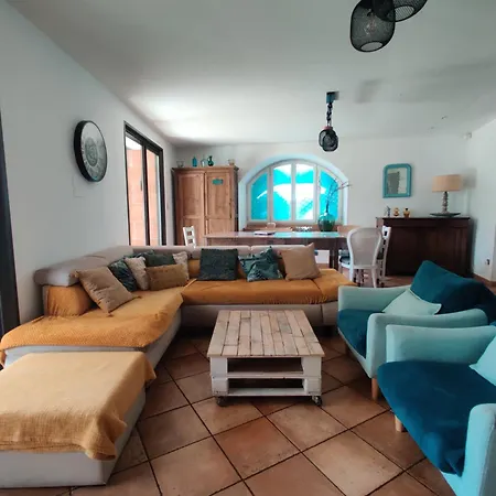 Le Refuge De La Treille Monesties