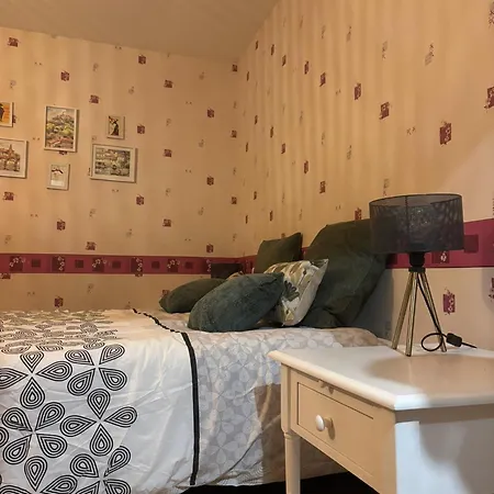 Ferienhaus Le Refuge De La Treille *