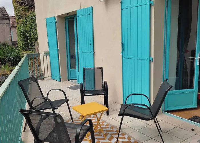 Semesterbostad Le Refuge De La Treille *