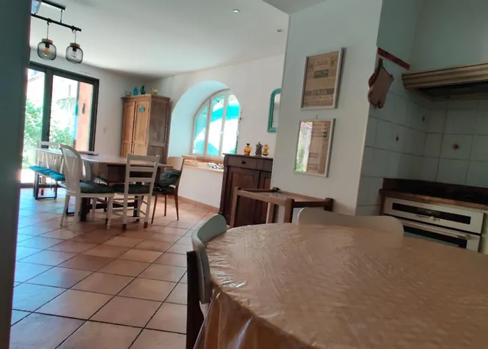 بيت للعطل Le Refuge De La Treille