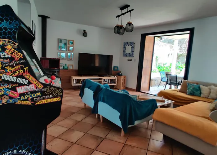 Le Refuge De La Treille Semesterbostad Monesties