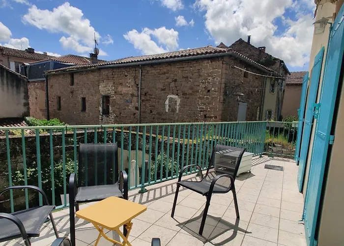 Semesterbostad Le Refuge De La Treille *